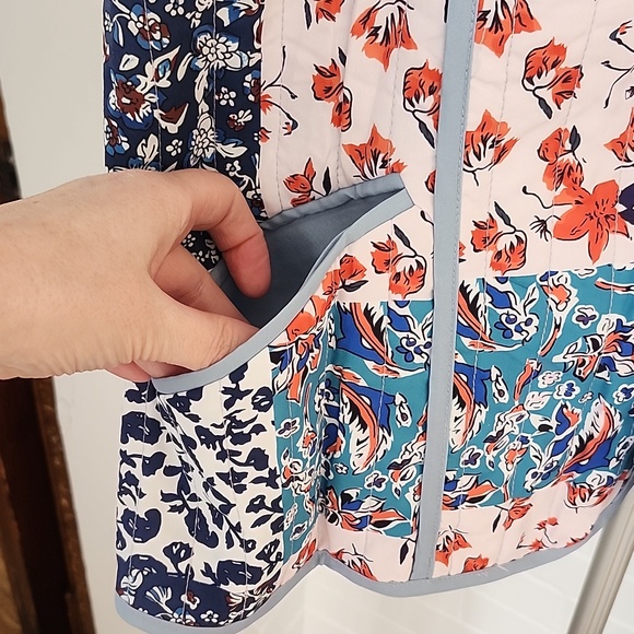 Quilted Vest, Medium - Picture 3 of 6